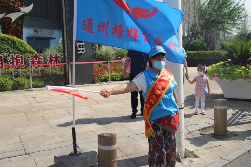 <strong>男女操小骚屄网站视频</strong>